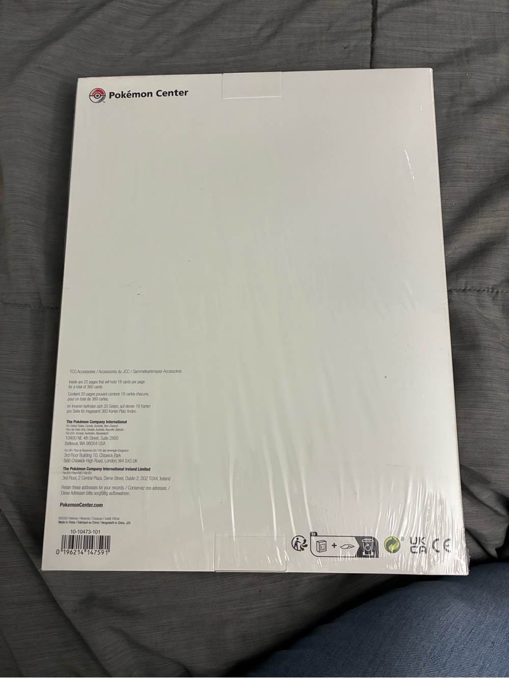 Pokémon TCG Center Scorching Charizard Exclusive Card Premium ZIP Binder NEW! - Picture 5 of 5